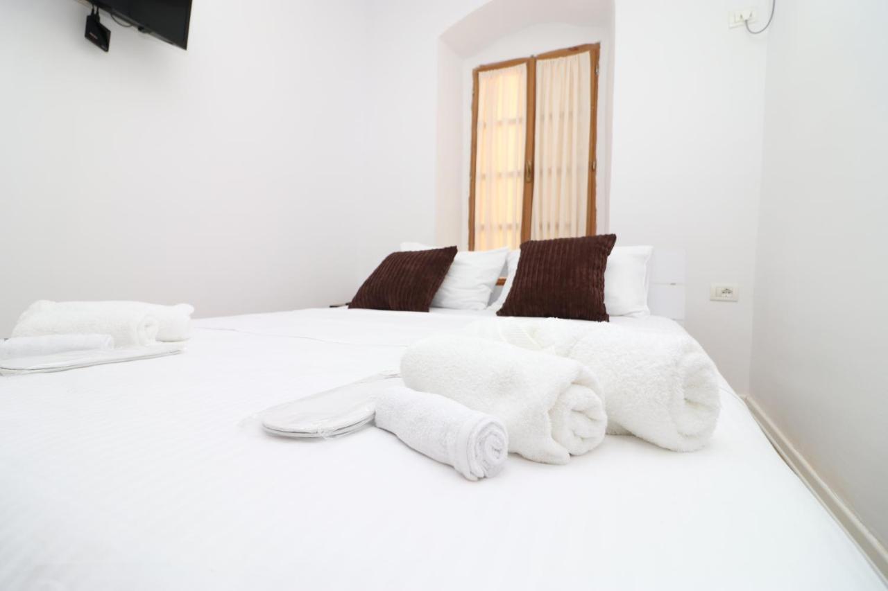 Gaia Bed & Breakfast Vlore Luaran gambar